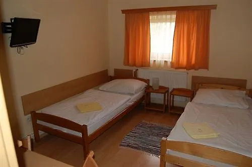 Gasthuis Akat 3*