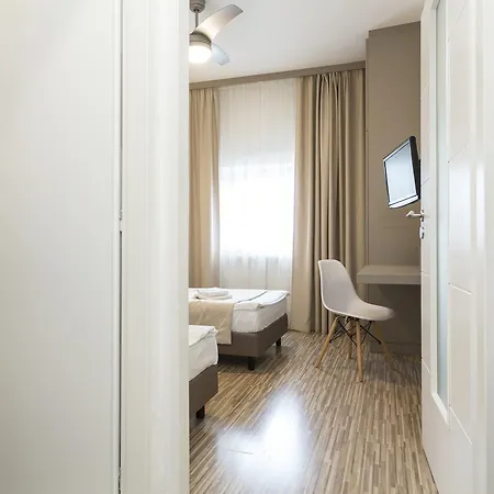 Guest house Akat 3*